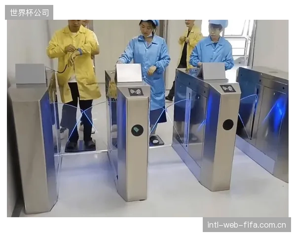 采用CT扫描与人脸识别的无接触安检通道,单通道通行效率已稳定在4000人-小时 采用CT扫描与人脸识别的无接触安检通道,单通道通行效率已稳定在4000人-小时